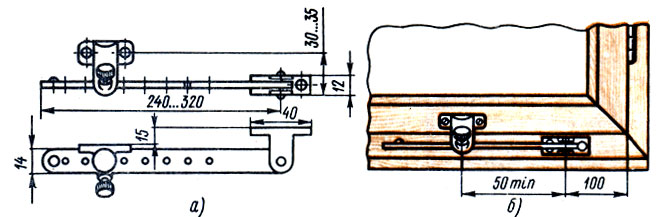 Рис. 135. Фиксатор типа ФК1 (а) и его установка (б)