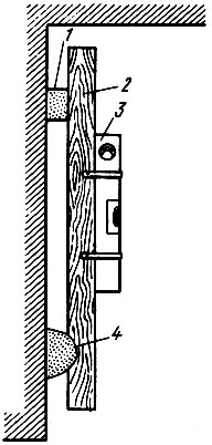 Рис. 44. Устройство маяков из раствора на бетонных поверхностях: 1 - марка, 2 - правило, 3 - уровень, 4 - раствор для устройства марки